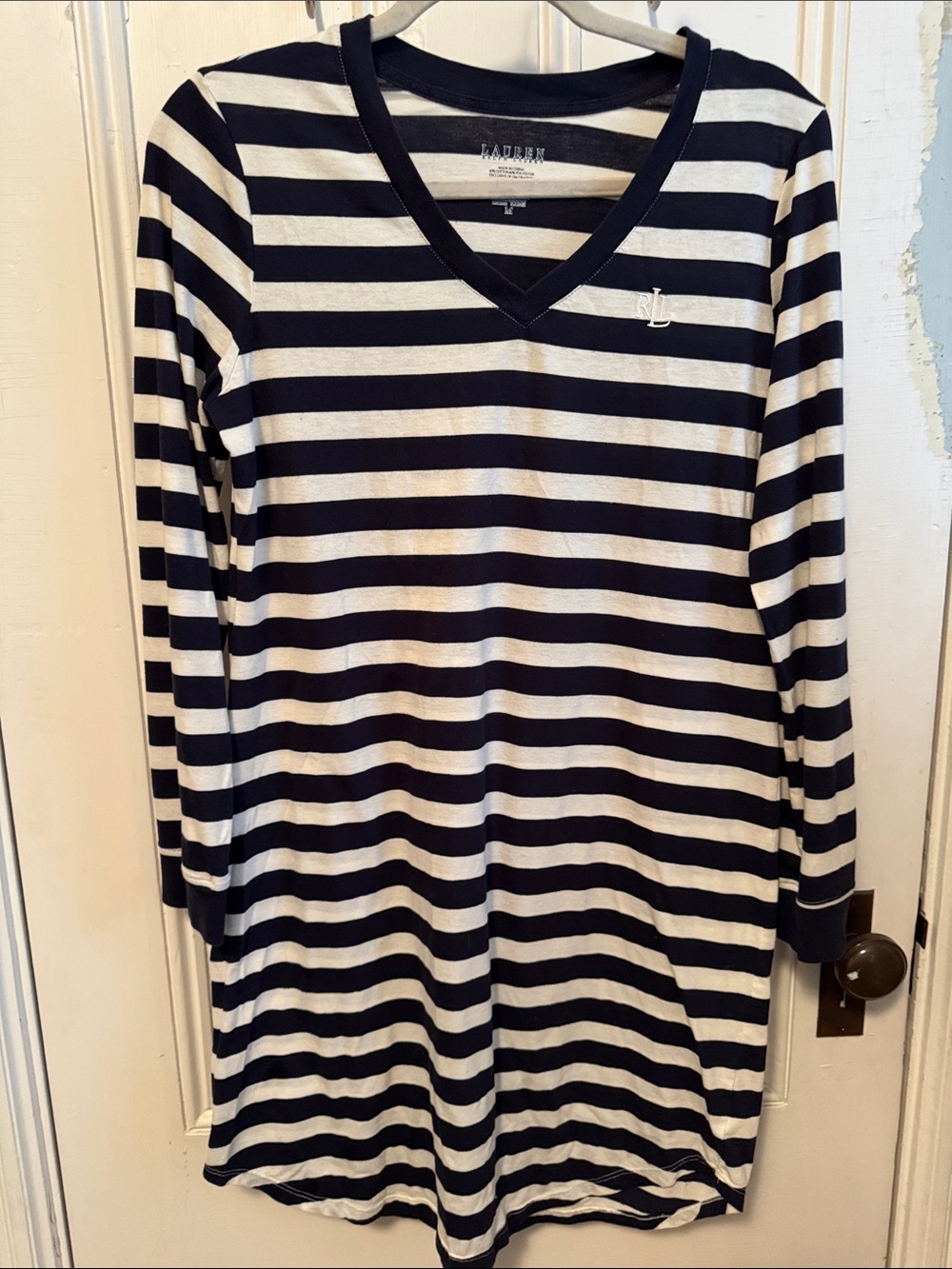 Lauren Ralph Lauren Navy & White Striped V‑Neck Long‑Sleeve Nightshirt